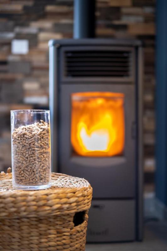 Vente de pellets : comment choisir des granul&eacute;s de qualit&eacute; ?